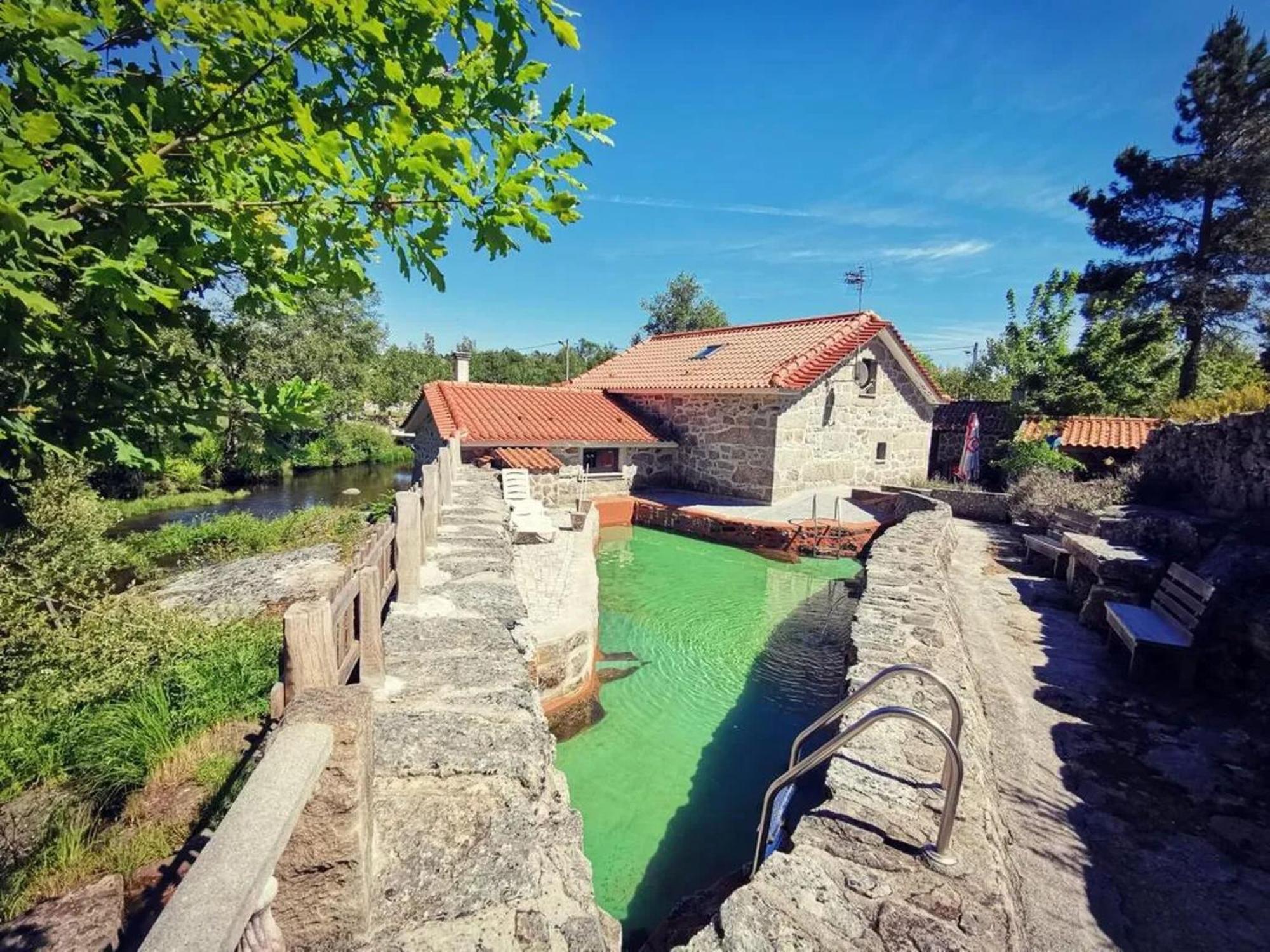 Charming Villa In Segoes With A Private Pool Eksteriør bilde